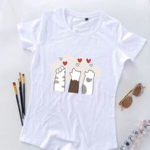 bela ženska majica šapice u ljubavi