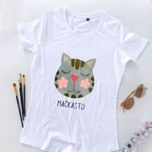 bela ženska majica mačkasto