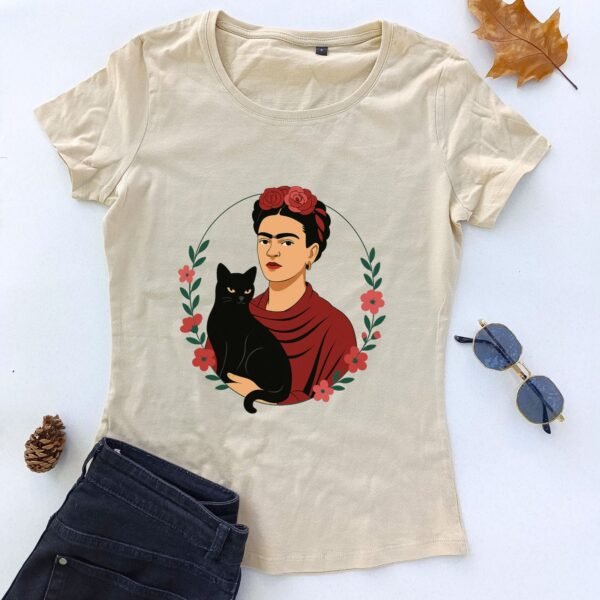 bež ženska majica čuvari umetnosti