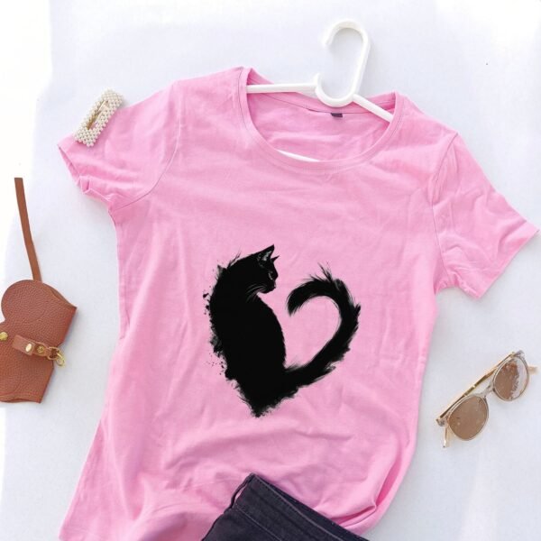 roze ženska majica tiha mačija senka