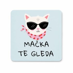 Magnet Mačka Te Gleda - Poklon Za Sve Koji Vole Mačke od finog drveta dimenzija 7.6 x 7.6 cm