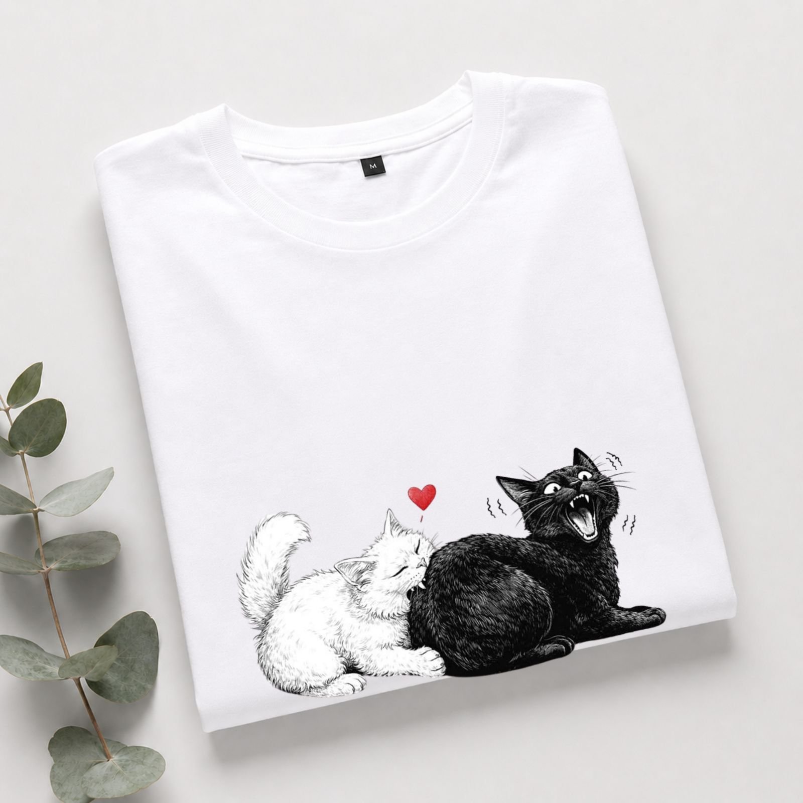 Ženska majica Mačija Romansa sa ilustracijom dve zaljubljene mačke, smešna majica za ljubitelje mačaka